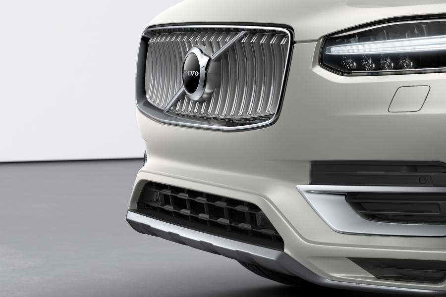Детали экстерьера Volvo XC90 T8 Twin Engine Inscription 2019 года  (WW) (фото 17 из 23)